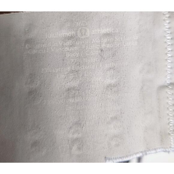 Lululemon Light Gray Purple Ta Ta Tamer Sports Bra Size 36D - Picture 4 of 4